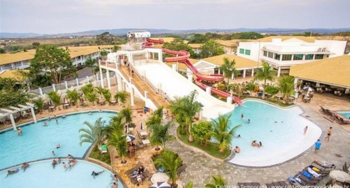 Lacqua Diroma V Apt Localizado Proximo A Portariaparque Aquatico Completo Nao Dispomos De Roupa De Cama E Banho Caldas Novas Buitenkant foto